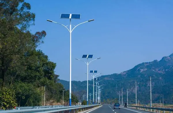 為什么太陽能路燈這么受歡迎？太陽能路燈有哪些優(yōu)勢？