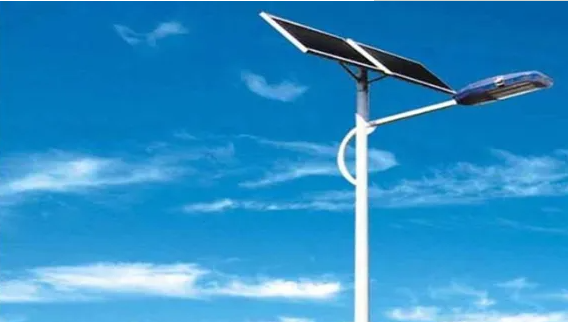 太陽能路燈廠家：太陽能路燈價格和質量哪個更重要？
